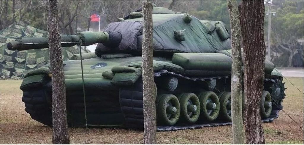 靖西军用充气坦克